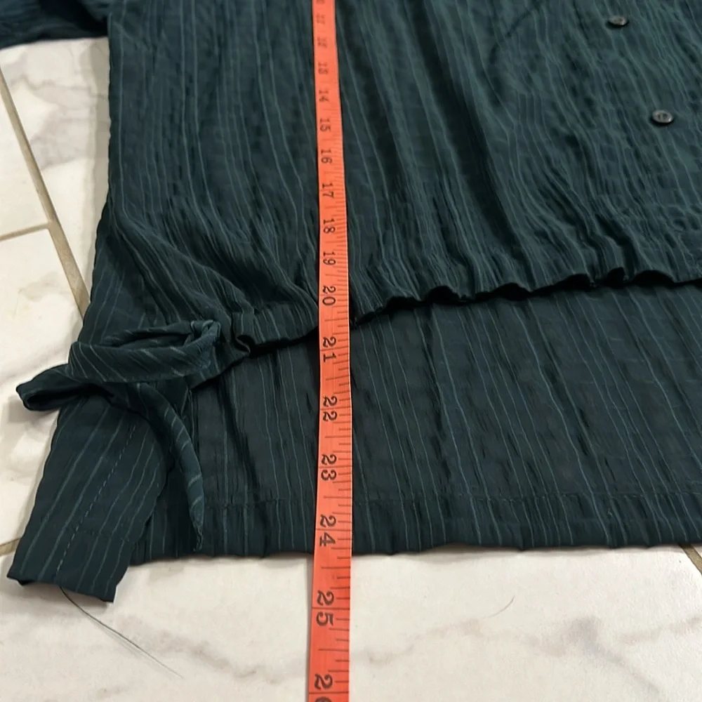 New Dark Green light Calvin Klein Blouse - Picture 7 of 7